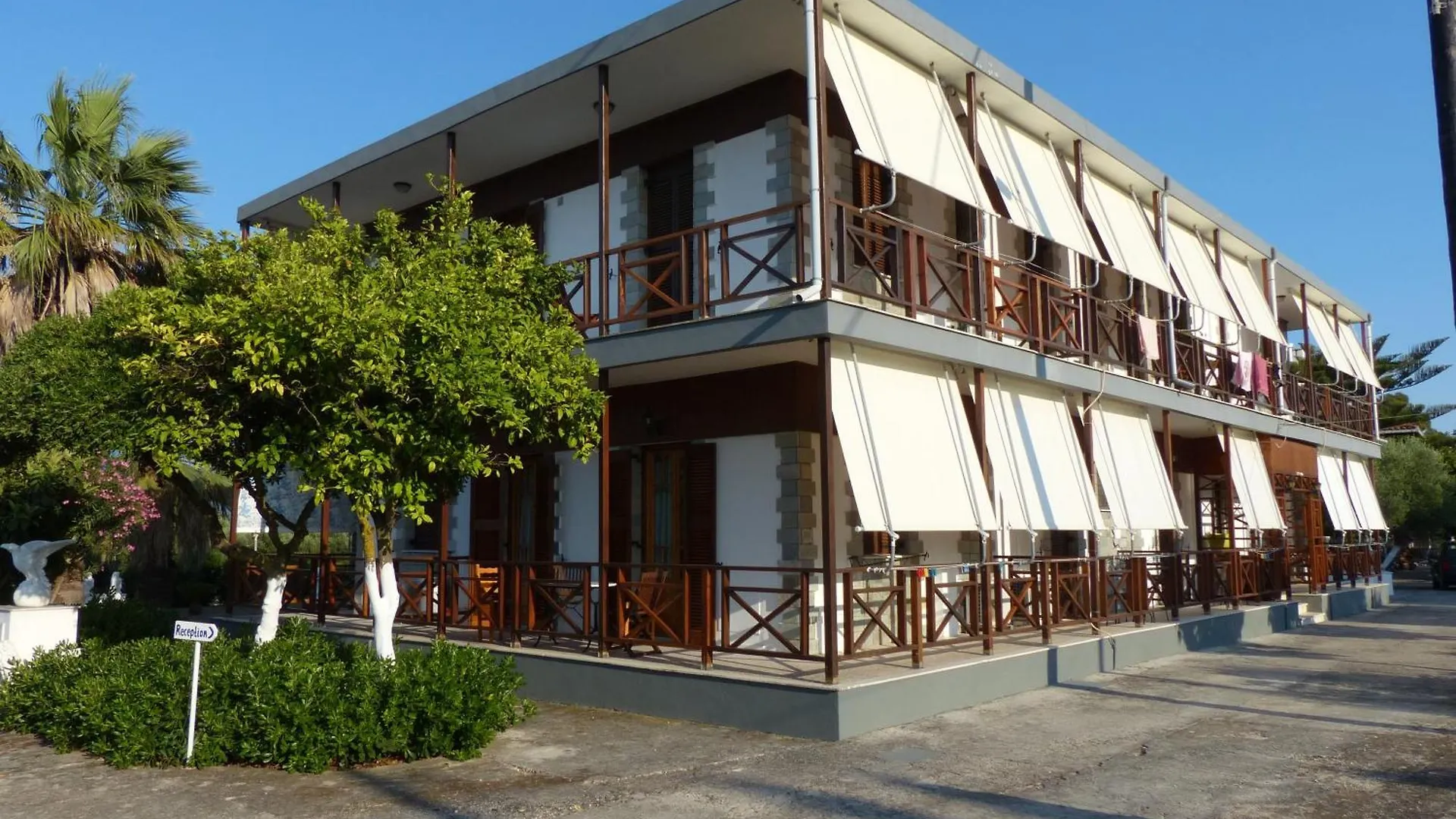Circe Pansion Apartment Lixouri