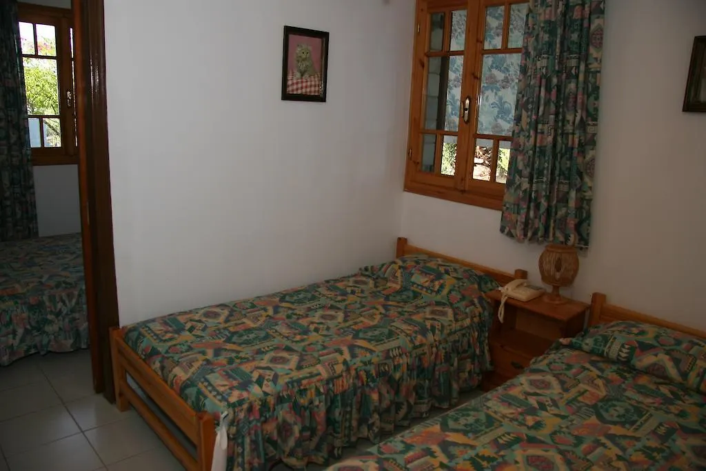 Circe Pansion Apartment Lixouri